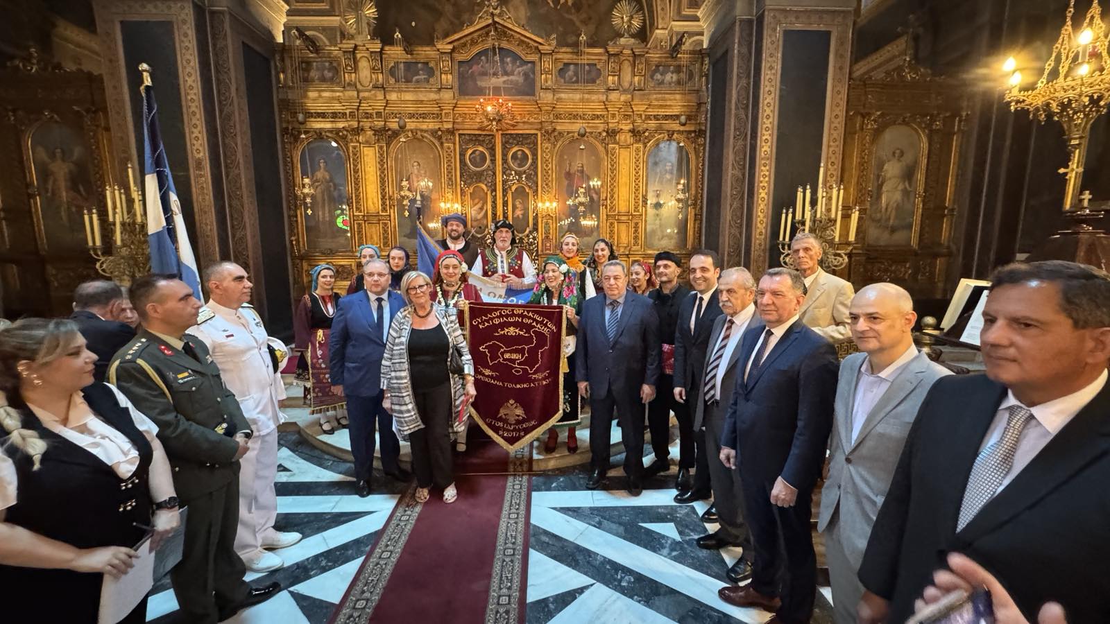 Τα 105 χρόνια Ελεύθερης ΘΡΑΚΗΣ τίμησαν ενώπιον του «ΑΓΝΩΣΤΟΥ ΣΤΡΑΤΙΩΤΗ» οι ΘΡΑΚΕΣ του Νότου Τα 105 χρόνια Ελεύθερης ΘΡΑΚΗΣ τίμησαν ενώπιον του «ΑΓΝΩΣΤΟΥ ΣΤΡΑΤΙΩΤΗ» οι ΘΡΑΚΕΣ του Νότου