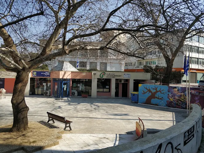 Κομοτηνή: Με ποινή φυλάκισης δύο ετών τιμωρήθηκε ο 26χρονος που έκαψε την ελληνική σημαία μπροστά τα ΚΕΠ Κομοτηνή: Με ποινή φυλάκισης δύο ετών τιμωρήθηκε ο 26χρονος που έκαψε την ελληνική σημαία μπροστά τα ΚΕΠ