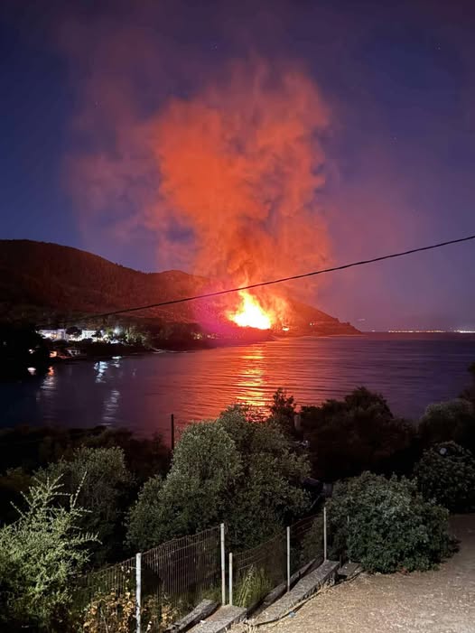 Από γεννήτρια ρεύματος καντίνας φέρεται να ξεκίνησε η πυρκαγιά στη Θάσο