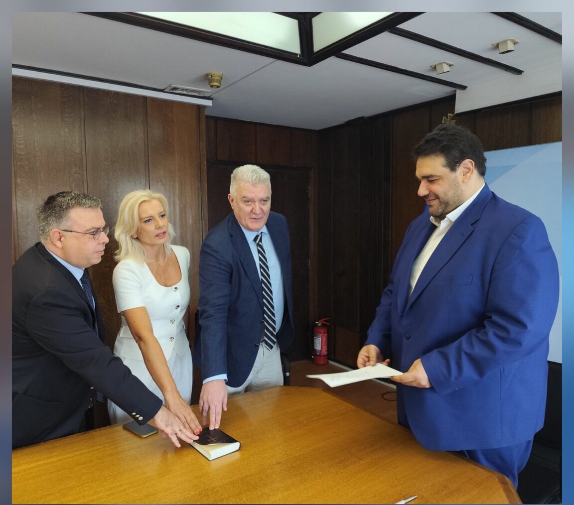 O Δημήτρης Γαλαμάτης και επίσημα Γενικός Γραμματέας στην Αποκεντρωμένη Διοίκηση Μακεδονίας – Θράκης O Δημήτρης Γαλαμάτης και επίσημα Γενικός Γραμματέας στην Αποκεντρωμένη Διοίκηση Μακεδονίας – Θράκης