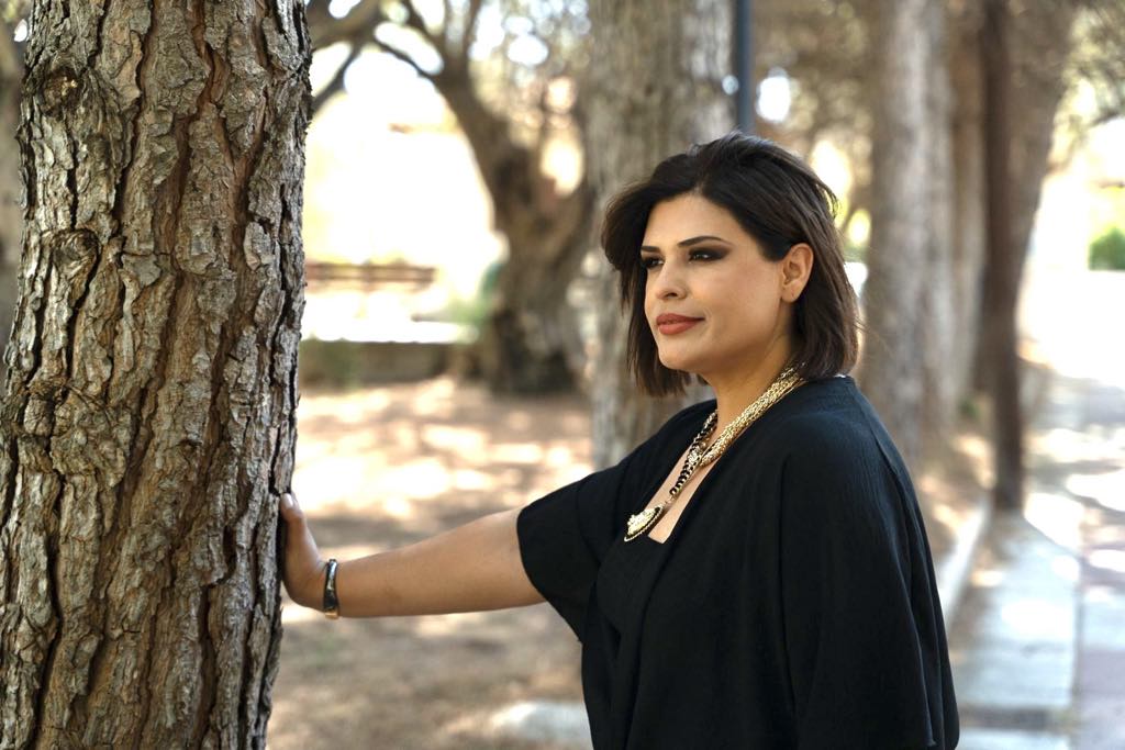 Νέο single για την Ελένη Σαραγούδα με την υπογραφή του Δημήτρη Γιώτη Νέο single για την Ελένη Σαραγούδα με την υπογραφή του Δημήτρη Γιώτη