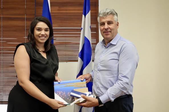 Συνάντηση Χριστόδουλου Τοψίδη με την επίτιμη Πρόξενο της Ολλανδίας στην ΠΑΜΘ