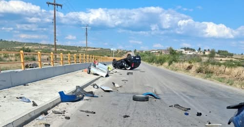Κομοτηνή: Τροχαίο στη διασταύρωση Συμβόλων με ανατροπή οχήματος