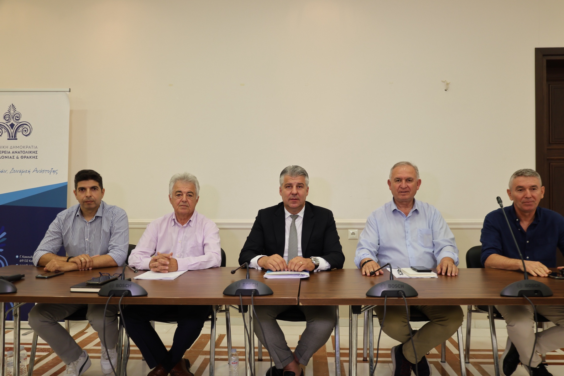 Ο Περιφερειάρχης Ανατολικής Μακεδονίας και Θράκης παρουσίασε τα πεπραγμένα και τον σχεδιασμό για την Π.Ε. Έβρου Ο Περιφερειάρχης Ανατολικής Μακεδονίας και Θράκης παρουσίασε τα πεπραγμένα και τον σχεδιασμό για την Π.Ε. Έβρου