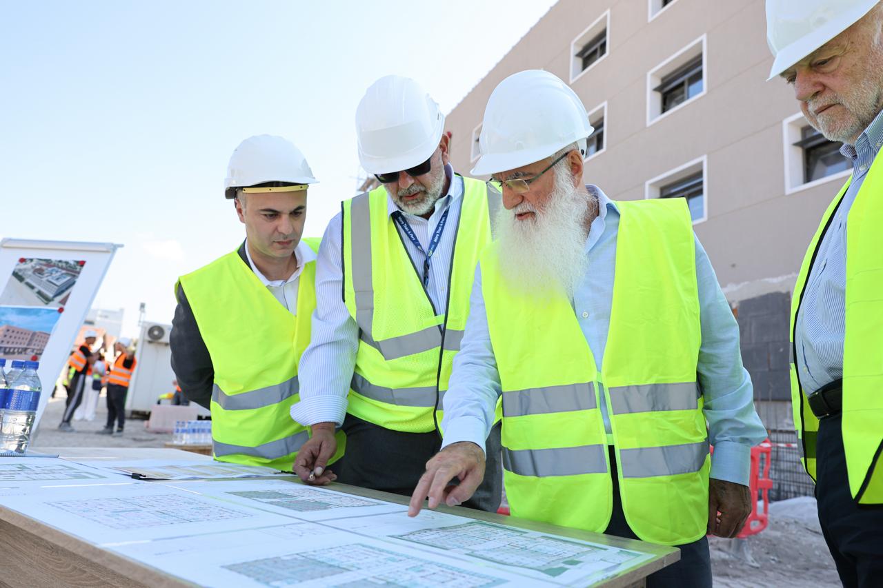 Επίσκεψη του Ιβάν Σαββίδη στις εγκαταστάσεις του ΟΛΘ (φωτος) Επίσκεψη του Ιβάν Σαββίδη στις εγκαταστάσεις του ΟΛΘ (φωτος)