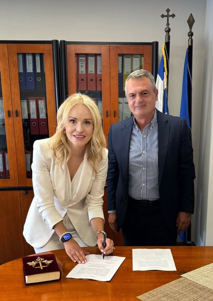 Ανέλαβε καθήκοντα η νέα Διοικήτρια του Σισμανόγλειου Γενικού Νοσοκομείου Κομοτηνής Ανέλαβε καθήκοντα η νέα Διοικήτρια του Σισμανόγλειου Γενικού Νοσοκομείου Κομοτηνής