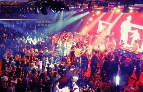Aθήνα- Μπουζούκια: Ποια είναι τα νυχτερινά σχήματα του φετινού χειμώνα Aθήνα- Μπουζούκια: Ποια είναι τα νυχτερινά σχήματα του φετινού χειμώνα