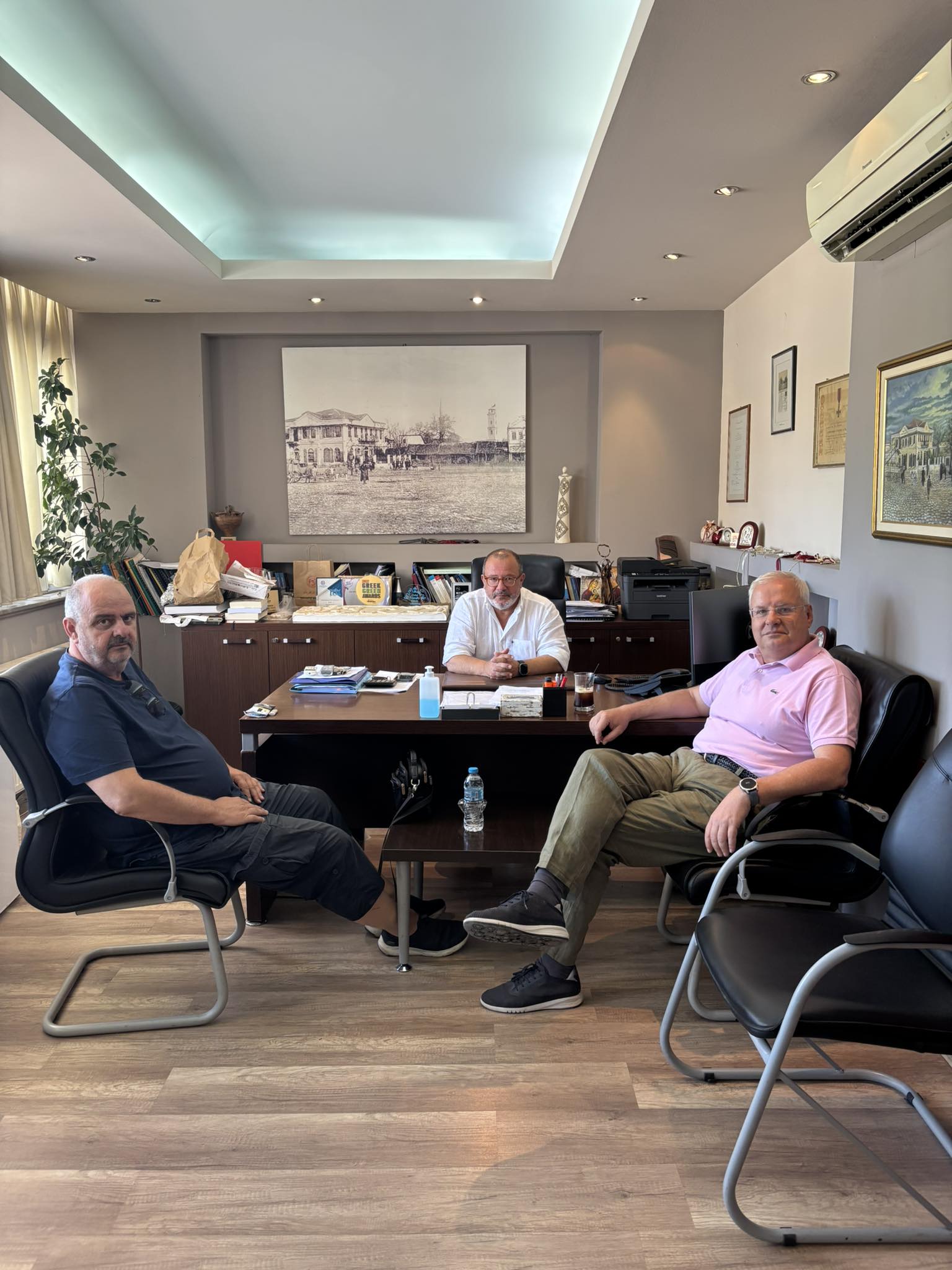 Δήλωση Ιλχάν Αχμέτ για την συνάντησή του με τον δήμαρχο Κομοτηνής Δήλωση Ιλχάν Αχμέτ για την συνάντησή του με τον δήμαρχο Κομοτηνής