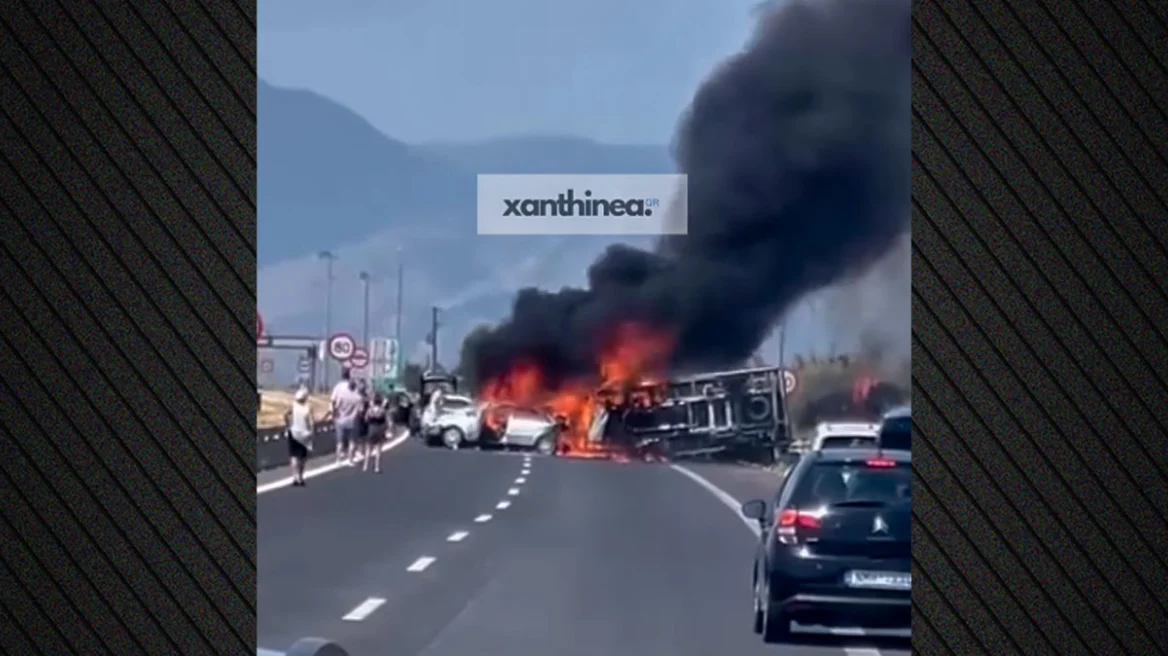 Νίκος Ευκαρπίδης : Η λογική λύση είναι ένα δίκαιο και αναλογικό σύστημα με πληρωμή μία φορά στην έξοδο, ανάλογα με τα χιλιόμετρα που διένυσε ο οδηγός. Νίκος Ευκαρπίδης : Η λογική λύση είναι ένα δίκαιο και αναλογικό σύστημα με πληρωμή μία φορά στην έξοδο, ανάλογα με τα χιλιόμετρα που διένυσε ο οδηγός.