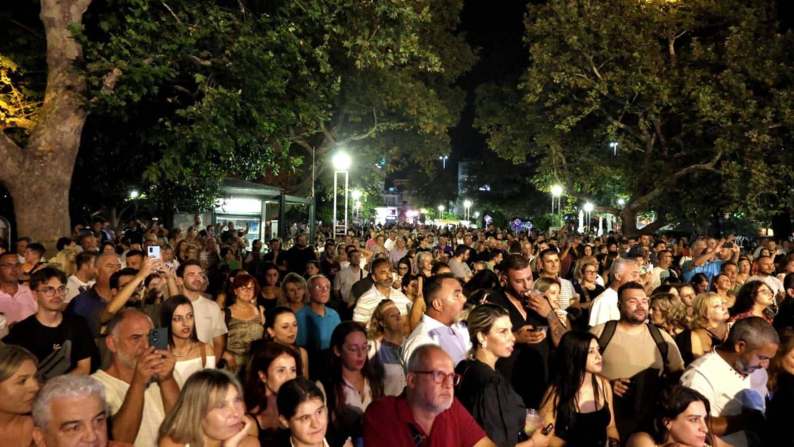 Ντίνος Χαριτόπουλος : «Εύλογα ερωτήματα για τις δαπάνες μίας εκδήλωσης» Ντίνος Χαριτόπουλος : «Εύλογα ερωτήματα για τις δαπάνες μίας εκδήλωσης»