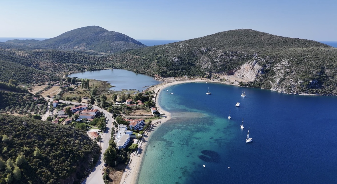 Πόρτο Κουφό: Ο κρυμμένος παράδεισος της Σιθωνίας (βίντεο) Πόρτο Κουφό: Ο κρυμμένος παράδεισος της Σιθωνίας (βίντεο)