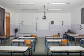 Μόνιμη και διαρκής απασχόληση για τις σχολικές καθαρίστριες, με πλήρη εργασιακά και ασφαλιστικά δικαιώματα. Μόνιμη και διαρκής απασχόληση για τις σχολικές καθαρίστριες, με πλήρη εργασιακά και ασφαλιστικά δικαιώματα.