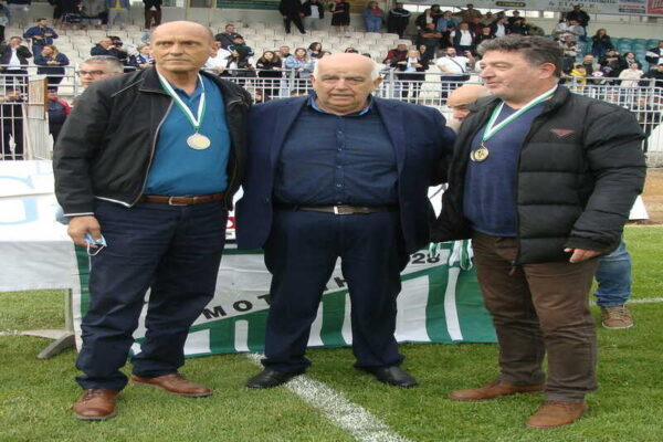 ΕΠΣ Θράκης: Σπάει όλα τα ρεκόρ και πάει για το γκίνες ο Βασίλης Χαριτόπουλος ! Στον πάγκο της Ελπίδας Σαπών για 25η σεζόν