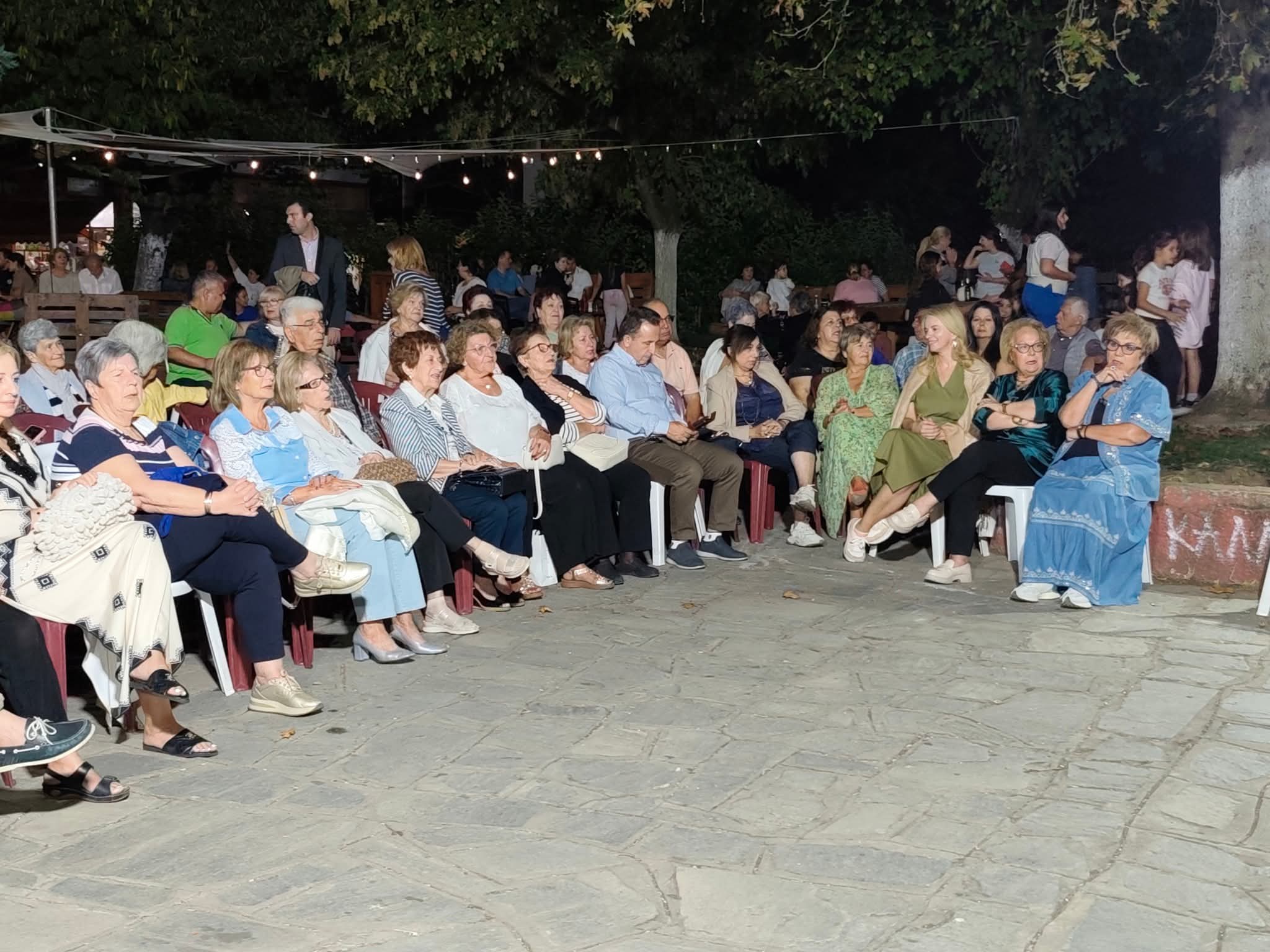 Μεγάλη επιτυχία για τη μουσική εκδήλωση «Οι Γειτονιές Τραγουδούν», από την ΠΕ Δράμας και την Ένωση Κυριών Δράμας Σ.Α.Φ.