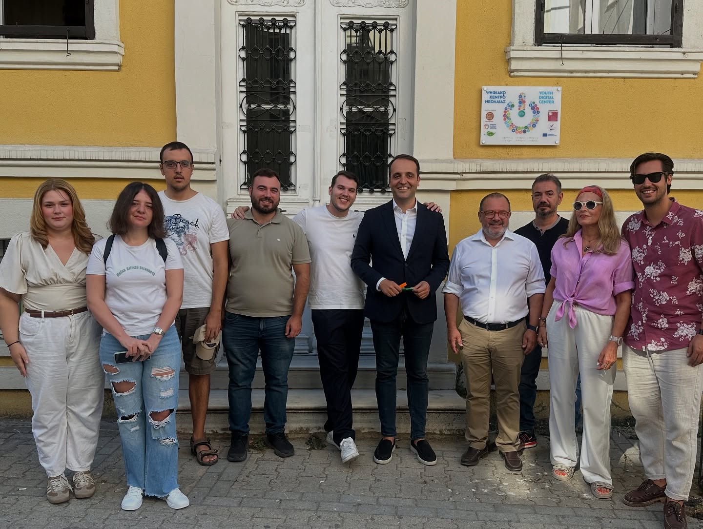 Κομοτηνή: O υφυπουργός Ψηφιακής Διακυβέρνησης επισκέφτηκε το Κέντρο Νεολαίας & Εθελοντισμού Exagono Κομοτηνή: O υφυπουργός Ψηφιακής Διακυβέρνησης επισκέφτηκε το Κέντρο Νεολαίας & Εθελοντισμού Exagono