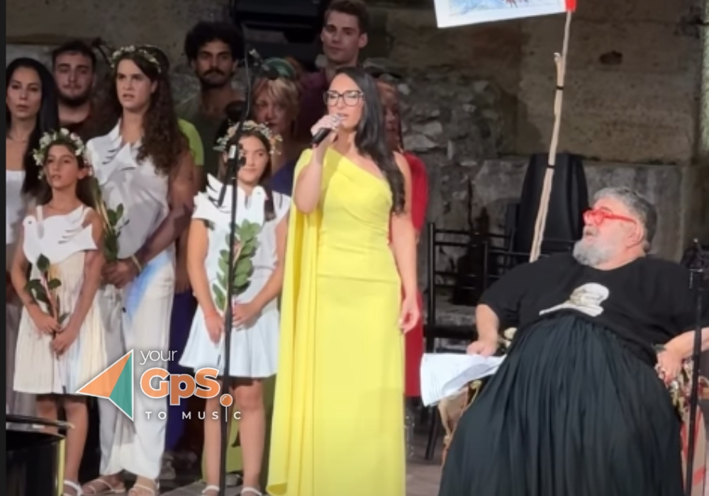 Klavdia | Η εμφάνισή της στο Ηρώδειο δίπλα στον Σταμάτη Κραουνάκη ! [VIDEO]
