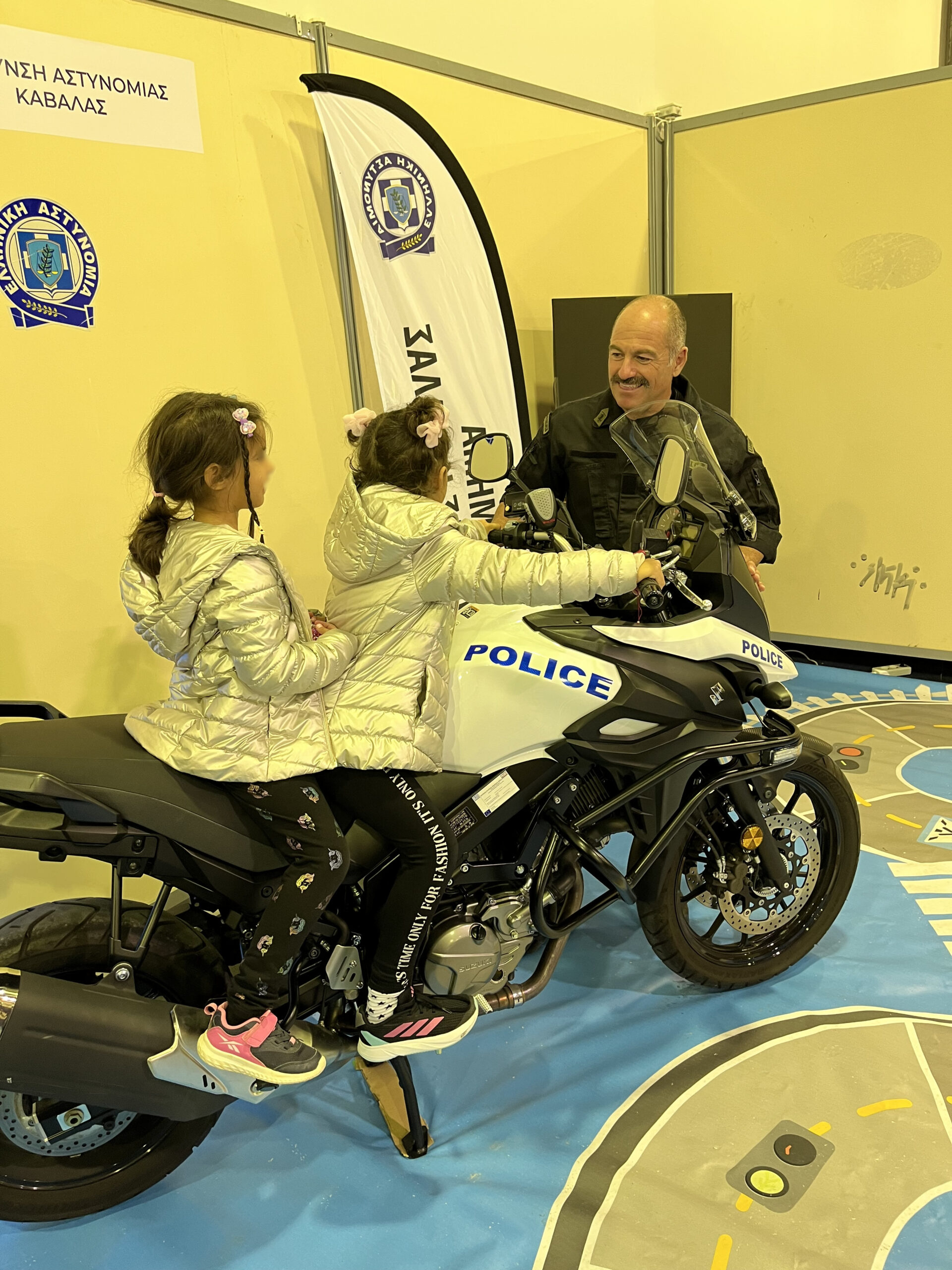 Με επιτυχία πραγματοποιήθηκαν τα εγκαίνια του Πληροφοριακού Κέντρου της Ελληνικής Αστυνομίας στη 31η Διεθνή Έκθεση Επιμελητηρίου Καβάλας – Kavala Expo 2025