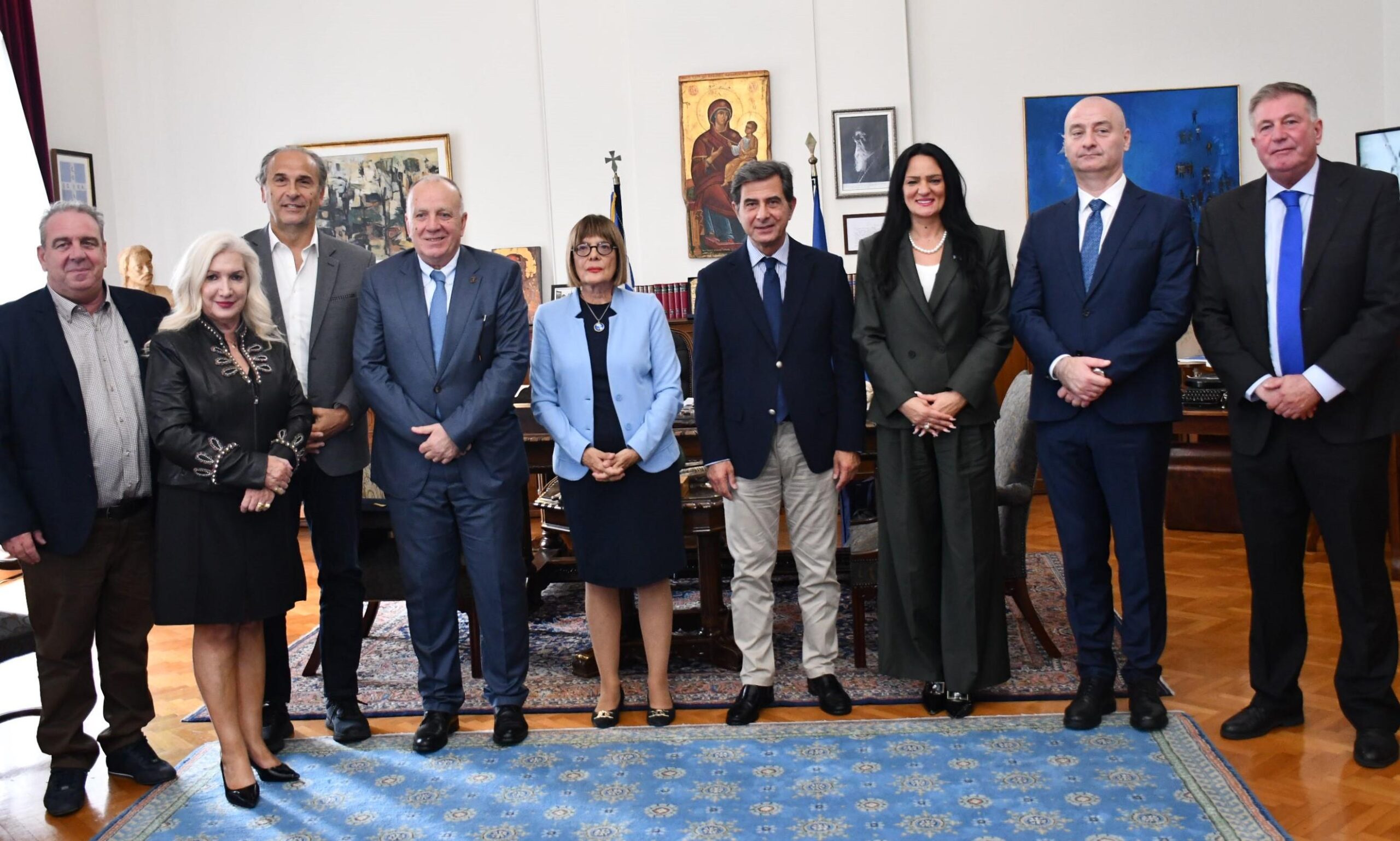 Συνάντηση του υφυπ. Εσωτερικών, Κ. Γκιουλέκα με την πρόεδρο της επαρχιακής κυβέρνησης της αυτόνομης επαρχίας της Βοϊβοντίνας (φωτος) Συνάντηση του υφυπ. Εσωτερικών, Κ. Γκιουλέκα με την πρόεδρο της επαρχιακής κυβέρνησης της αυτόνομης επαρχίας της Βοϊβοντίνας (φωτος)