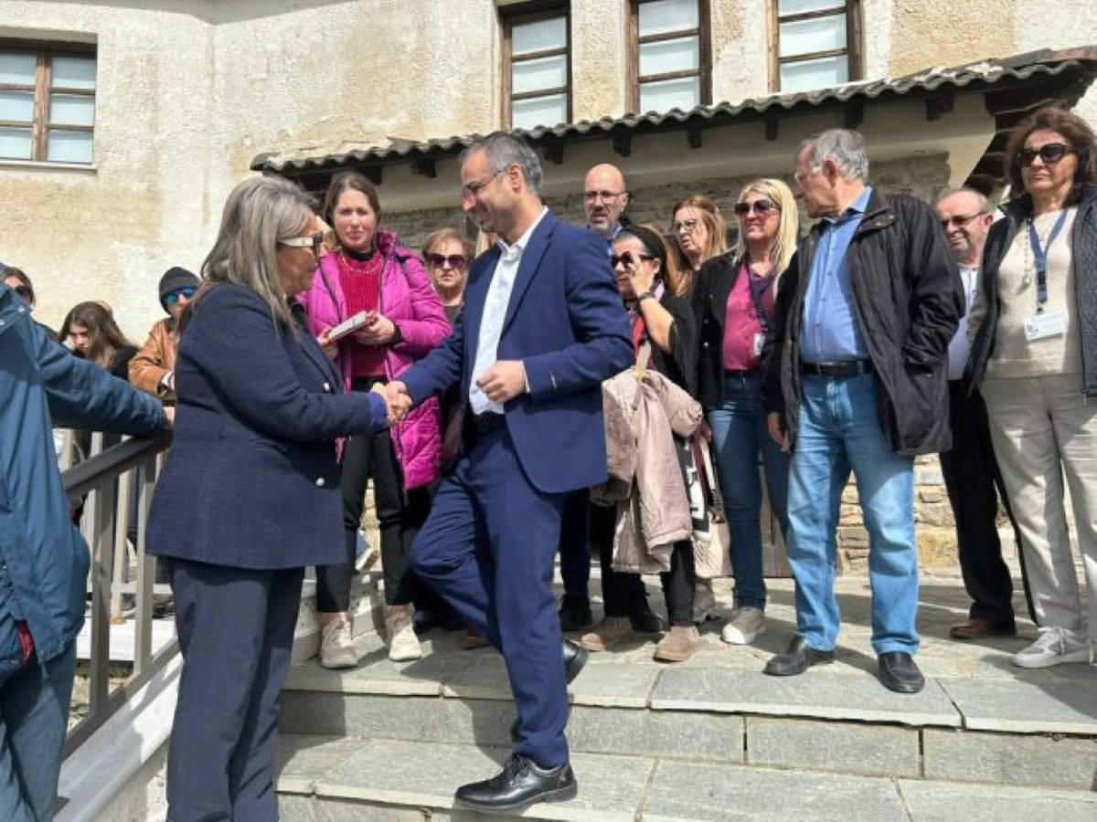 55ο Πανελλήνιο Δημοσιογραφικό Συνέδριο της Ε.Σ.Ε.Τ. Δημοσιογράφοι και Μέσα Ενημέρωσης στην Περιφέρεια: ακόλουθοι των εξελίξεων ή διαμορφωτές τους; 55ο Πανελλήνιο Δημοσιογραφικό Συνέδριο της Ε.Σ.Ε.Τ. Δημοσιογράφοι και Μέσα Ενημέρωσης στην Περιφέρεια: ακόλουθοι των εξελίξεων ή διαμορφωτές τους;