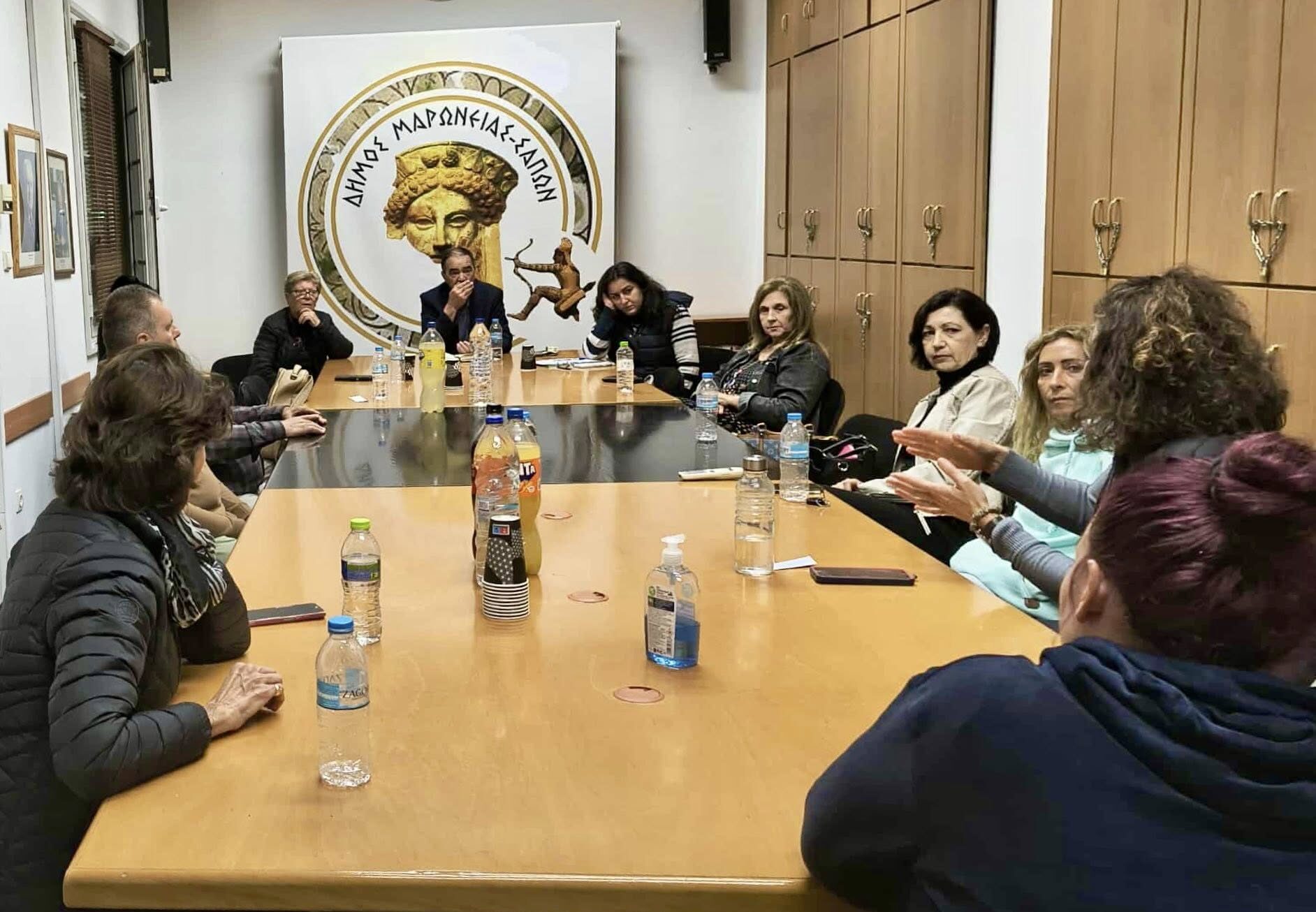 Συνάντηση με τους φιλόζωους του Δήμου Μαρώνειας–Σαπών Συνάντηση με τους φιλόζωους του Δήμου Μαρώνειας–Σαπών