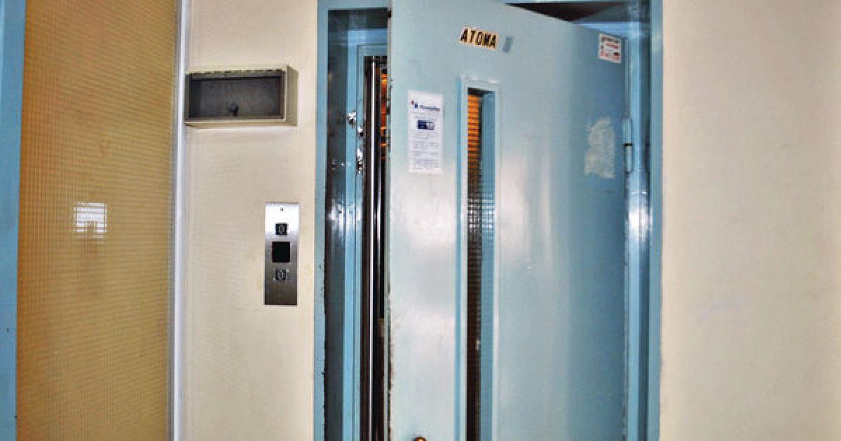 Μόλις το 10% των ανελκυστήρων έχει καταγραφεί