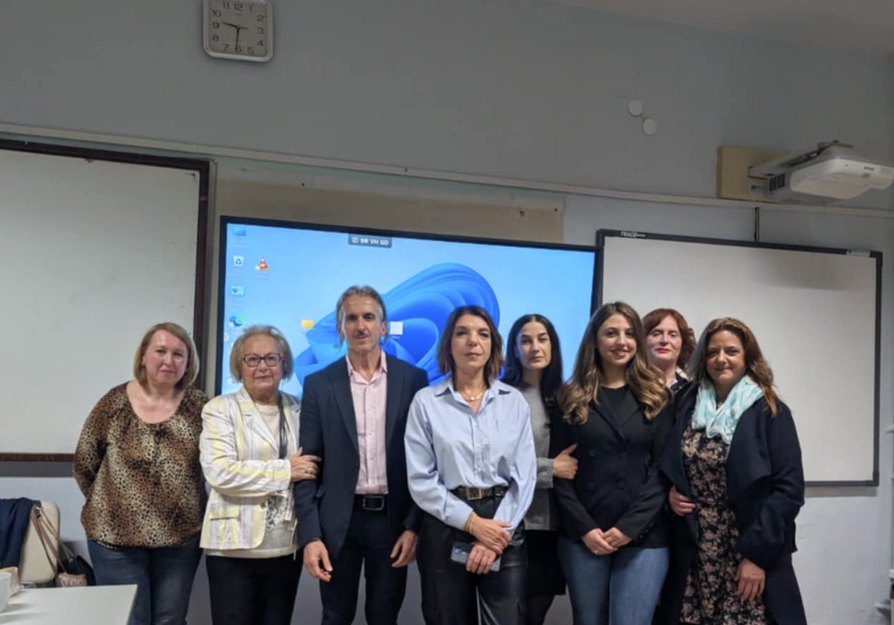 Δράμα: Το «ΩΡΑ ΝΑ ΜΙΛΗΣΕΙΣ ΙΙ» της ΕΚΔ-ΣΑΦ στο Εσπερινό Γυμνάσιο και Λύκειο Δράμας-Θερμή υποδοχή από 35 μαθητές και 5 εκπαιδευτικούς Δράμα: Το «ΩΡΑ ΝΑ ΜΙΛΗΣΕΙΣ ΙΙ» της ΕΚΔ-ΣΑΦ στο Εσπερινό Γυμνάσιο και Λύκειο Δράμας-Θερμή υποδοχή από 35 μαθητές και 5 εκπαιδευτικούς