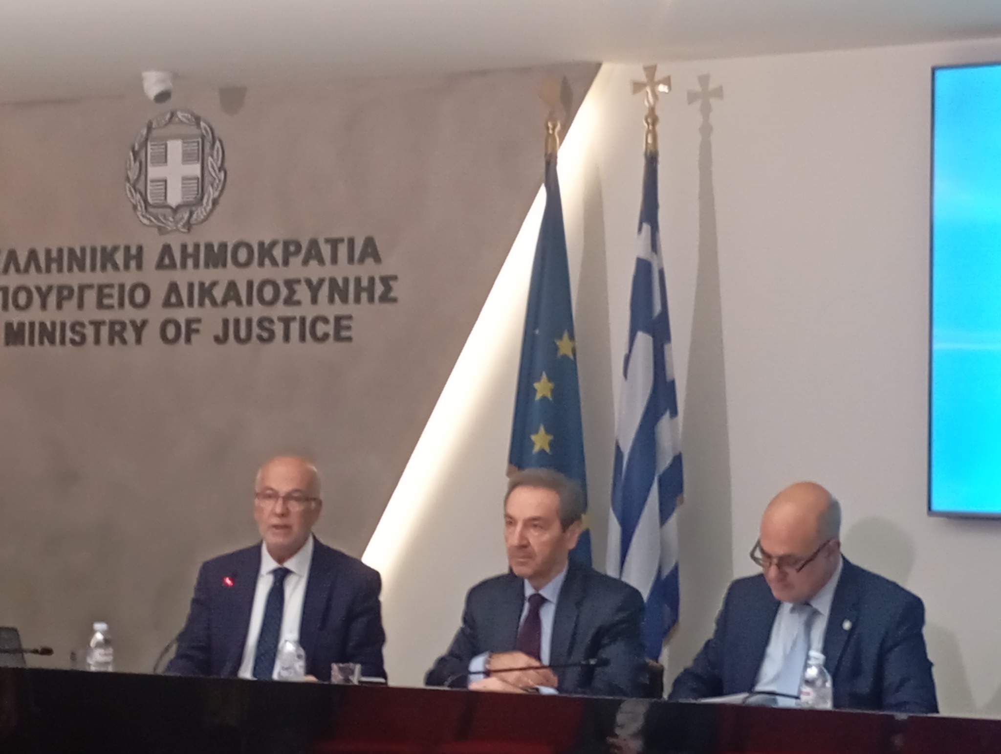 Γεγονός η εξασφάλιση της χρηματοδότησης τόσο του παλιού όσο και του νέου Δικαστικού Μεγάρου Κομοτηνής Γεγονός η εξασφάλιση της χρηματοδότησης τόσο του παλιού όσο και του νέου Δικαστικού Μεγάρου Κομοτηνής