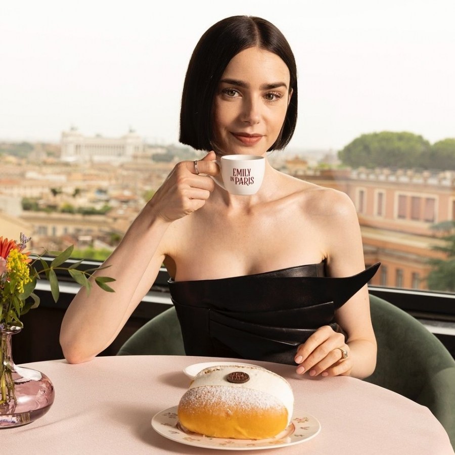 “Emily in Paris”: Έρχεται ο 5ος κύκλος της δημοφιλούς σειράς στο Netflix- Nέα πρόσωπα, νέες ίντριγκες “Emily in Paris”: Έρχεται ο 5ος κύκλος της δημοφιλούς σειράς στο Netflix- Nέα πρόσωπα, νέες ίντριγκες