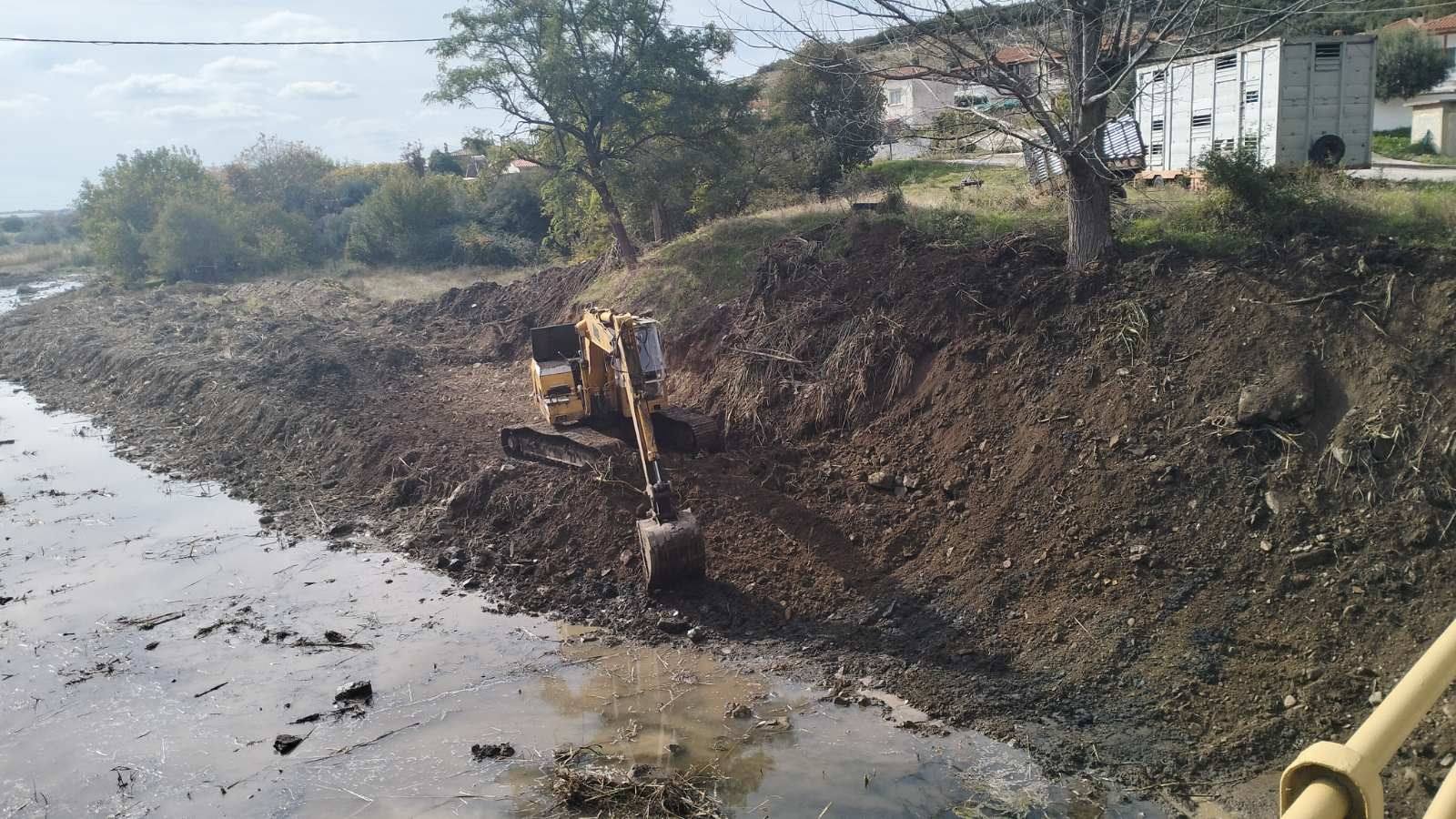 Συνεχίζεται η αντιπλημμυρική θωράκιση της Ροδόπης από την ΠΑΜΘ Συνεχίζεται η αντιπλημμυρική θωράκιση της Ροδόπης από την ΠΑΜΘ