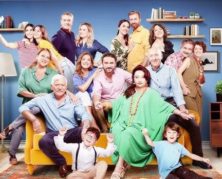 Πρεμιέρα για “Το Σόι σου” με διπλό επεισόδιο:  Η Μπέλα γυρίζει την πρώτη της ταινία στο Χόλιγουντ! Πρεμιέρα για “Το Σόι σου” με διπλό επεισόδιο:  Η Μπέλα γυρίζει την πρώτη της ταινία στο Χόλιγουντ!