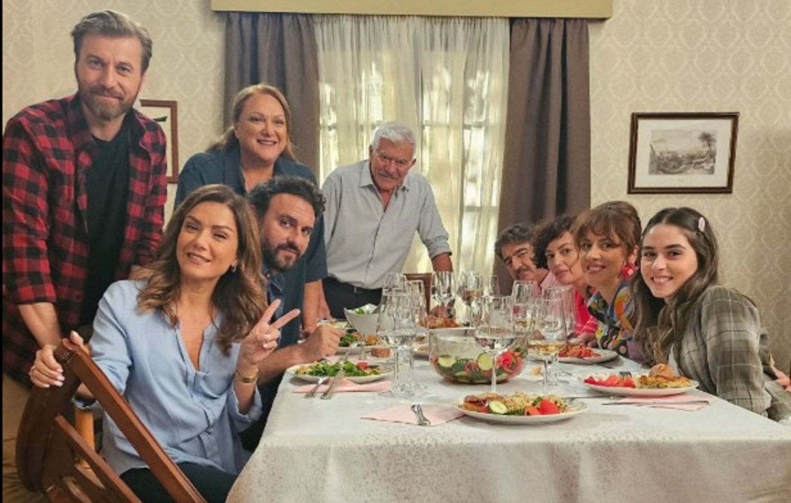 “Το σόι σου”: Η μεγάλη επιστροφή της επιτυχημένης σειράς του Alpha- Τα πρώτα γυρίσματα
