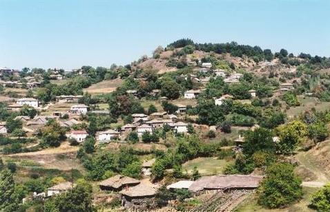 Πεζοπορώντας στον ορεινό όγκο της Ροδόπης Πεζοπορώντας στον ορεινό όγκο της Ροδόπης