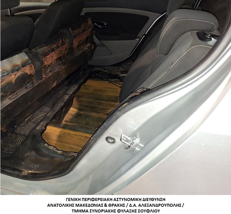 Συνελήφθησαν -2- διακινητές οι οποίοι προωθούσαν στο εσωτερικό της Χώρας, σε δύο διαφορετικές περιπτώσεις, μη νόμιμους μετανάστες