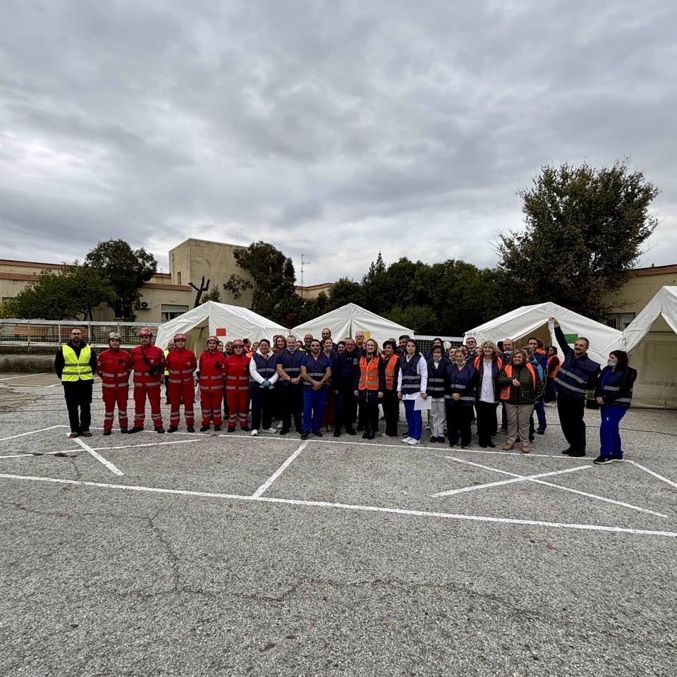 Οι Εθελοντές Σαμαρείτες του ΠΤ Κομοτηνής του Ελληνικού Ερυθρού Σταυρού συμμετείχαν σε άσκηση ετοιμότητας στο Γενικό Νοσοκομείο Κομοτηνής Οι Εθελοντές Σαμαρείτες του ΠΤ Κομοτηνής του Ελληνικού Ερυθρού Σταυρού συμμετείχαν σε άσκηση ετοιμότητας στο Γενικό Νοσοκομείο Κομοτηνής