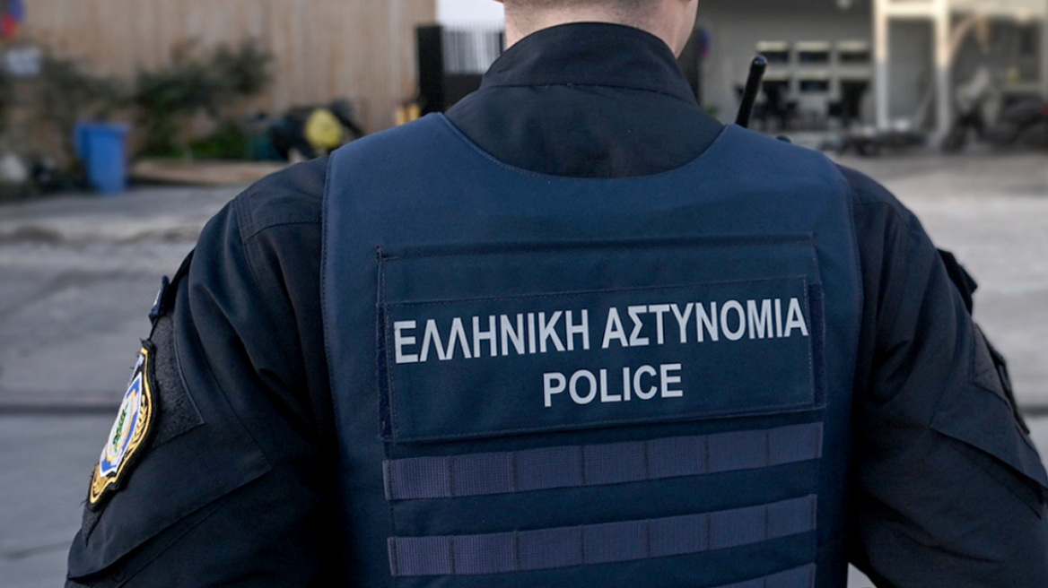 Από αστυνομικούς του Τμήματος Δίωξης και Εξιχνίασης Εγκλημάτων Καβάλας εξιχνιάστηκαν -18- περιπτώσεις διακεκριμένων κλοπών που διαπράχθηκαν σε περιοχές της Καβάλας και της Ξάνθης