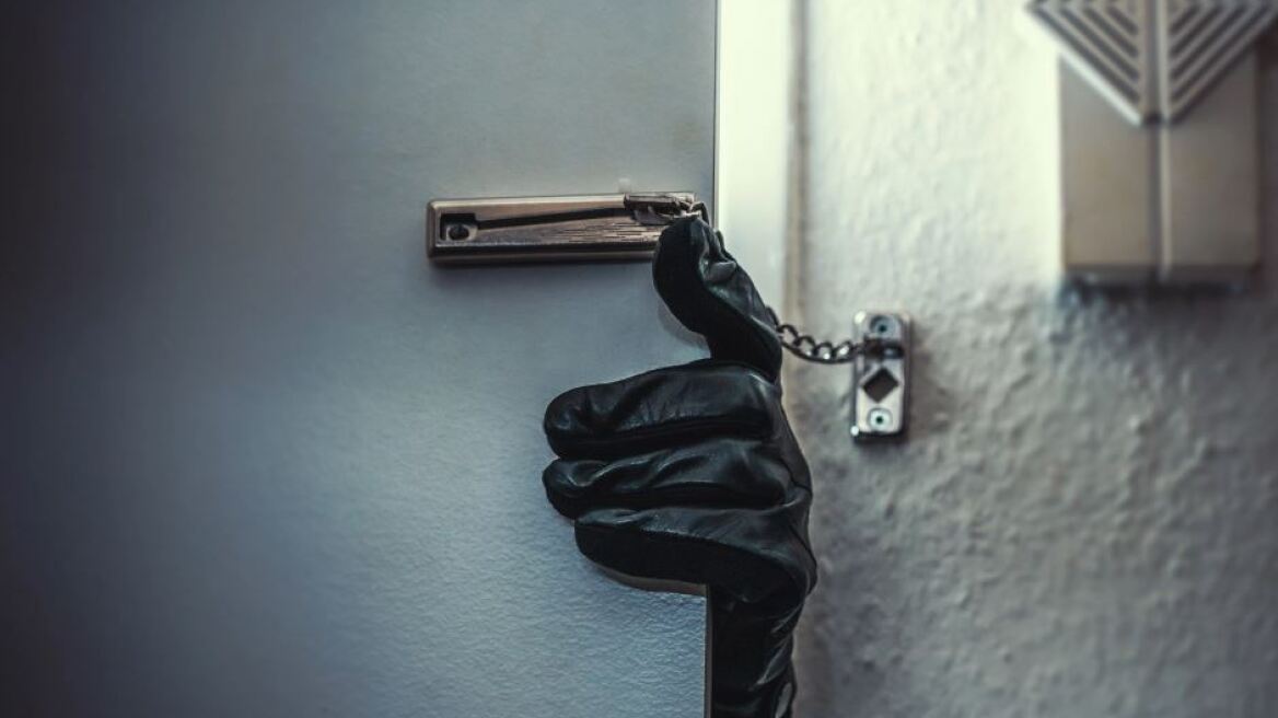 6 tips που θα σας βοηθήσουν να γλυτώσετε το σπίτι σας από τους διαρρήκτες… 6 tips που θα σας βοηθήσουν να γλυτώσετε το σπίτι σας από τους διαρρήκτες…