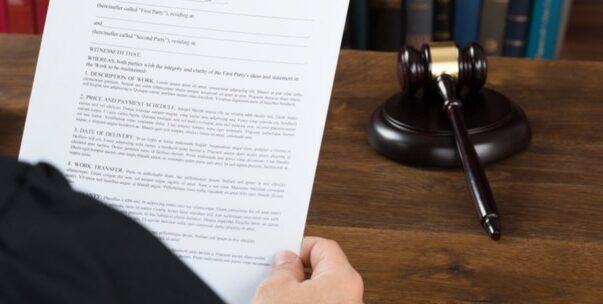 Αλλαγή σελίδας για το Κληρονομικό Δίκαιο μετά από 80 χρόνια στη χώρα μας!- Τι θα ισχύει πλέον για τις διαθήκες Αλλαγή σελίδας για το Κληρονομικό Δίκαιο μετά από 80 χρόνια στη χώρα μας!- Τι θα ισχύει πλέον για τις διαθήκες