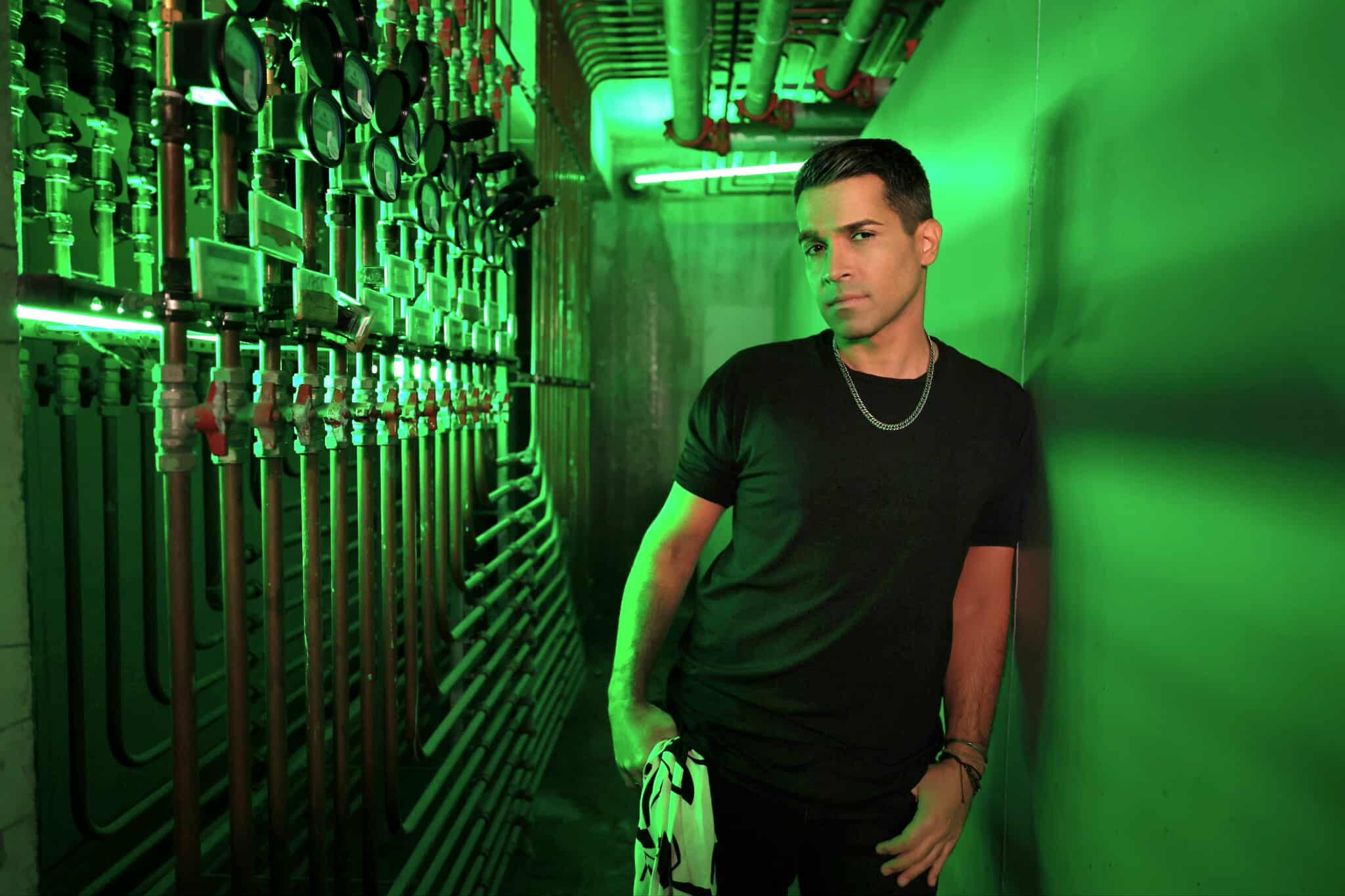 «Από δω κι οι άλλες πάνε»: Κυκλοφόρησε το νέο τραγούδι-πρόταση του Βασίλη Δήμα «Από δω κι οι άλλες πάνε»: Κυκλοφόρησε το νέο τραγούδι-πρόταση του Βασίλη Δήμα