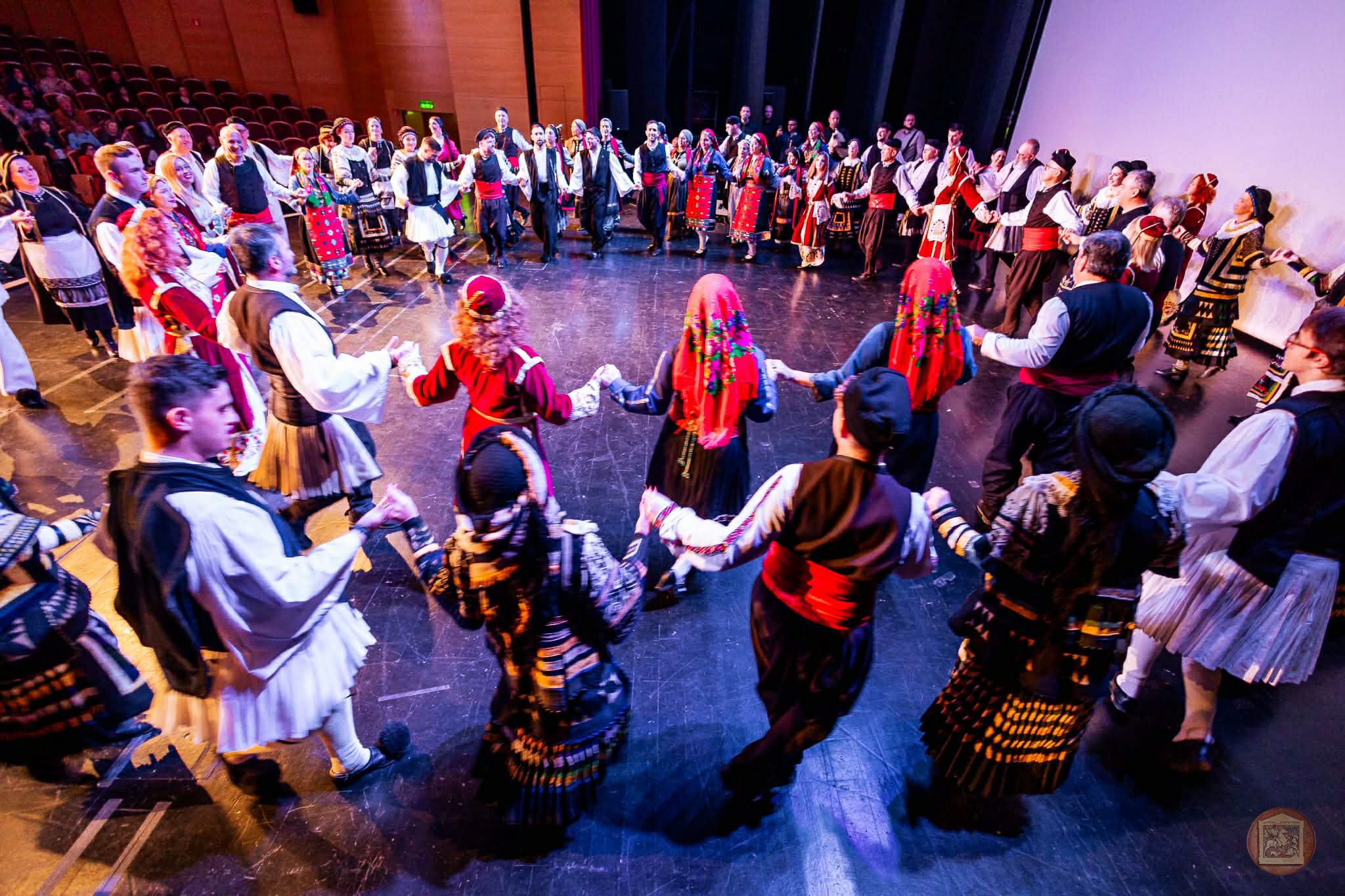 Με επιτυχία πραγματοποιήθηκε η αφιερωματική εκδήλωση “Ιστορούμε-Χορεύουμε- Τραγουδάμε” στο Μέγαρο Μουσικής Κομοτηνής (φωτος) Με επιτυχία πραγματοποιήθηκε η αφιερωματική εκδήλωση “Ιστορούμε-Χορεύουμε- Τραγουδάμε” στο Μέγαρο Μουσικής Κομοτηνής (φωτος)