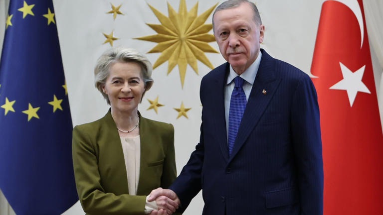 Ερντογάν μετά την «έκθεση – κόλαφο» της Κομισιόν: Δεν έχουμε ποτέ βλέψεις στην κυριαρχία των γειτόνων μας Ερντογάν μετά την «έκθεση – κόλαφο» της Κομισιόν: Δεν έχουμε ποτέ βλέψεις στην κυριαρχία των γειτόνων μας