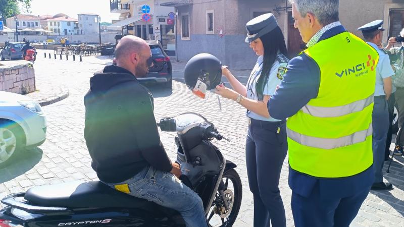 Απολογισμός Δράσεων Υπηρεσιών Γενικής Περιφερειακής Αστυνομικής Διεύθυνσης ΑΜΘ στο πλαίσιο της Εκστρατείας «Μηδενικής ανοχής στη μη χρήση κράνους» Απολογισμός Δράσεων Υπηρεσιών Γενικής Περιφερειακής Αστυνομικής Διεύθυνσης ΑΜΘ στο πλαίσιο της Εκστρατείας «Μηδενικής ανοχής στη μη χρήση κράνους»