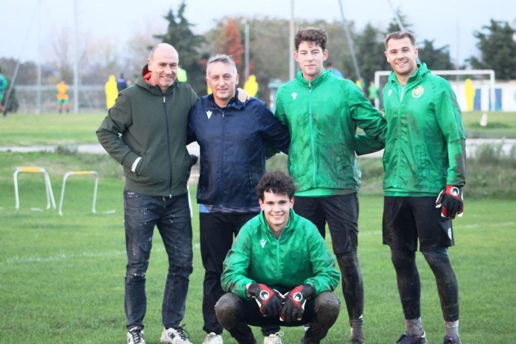 Ένας «Θρύλος» του Ιταλικού ποδοσφαίρου στο προπονητικό κέντρο του Πανθρακικού Ένας «Θρύλος» του Ιταλικού ποδοσφαίρου στο προπονητικό κέντρο του Πανθρακικού