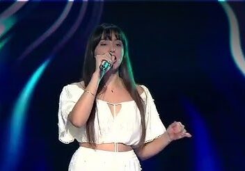 Μάγεψε με τη φωνή της η 29χρονη Ξανθιώτισσα τους κριτές του “The Voice” (video) Μάγεψε με τη φωνή της η 29χρονη Ξανθιώτισσα τους κριτές του “The Voice” (video)