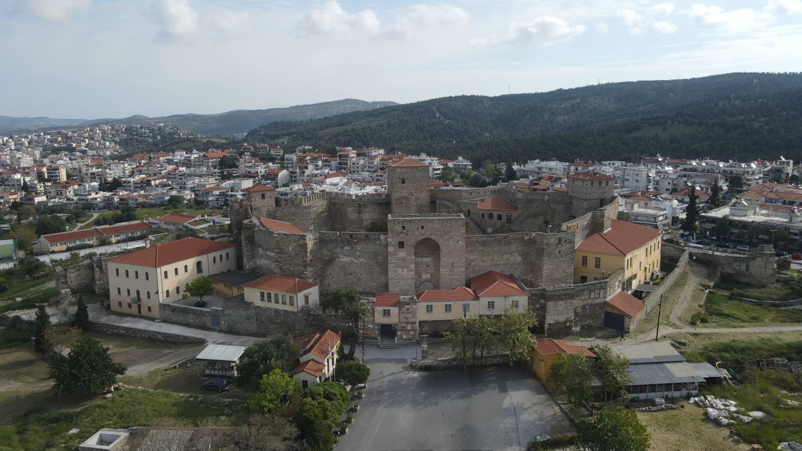 Επταπύργιο (Γεντί Κουλέ): Φρούριο, φυλακή και σύμβολο της Θεσσαλονίκης