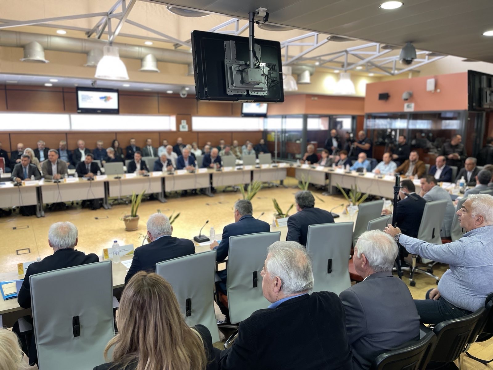 Ο Κώστας Γκιουλέκας συμμετείχε στο κυβερνητικό κλιμάκιο με επικεφαλής τον υφυπουργό παρά τω Πρωθυπουργώ Θανάση Κοντογεώργη στη Δράμα Ο Κώστας Γκιουλέκας συμμετείχε στο κυβερνητικό κλιμάκιο με επικεφαλής τον υφυπουργό παρά τω Πρωθυπουργώ Θανάση Κοντογεώργη στη Δράμα