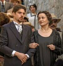 Καρυοφυλλιά Καραμπέτη: Η Eβρίτισσα ηθοποιός πρωταγωνιστεί στη νέα τηλεοπτική σειρά της ΕΡΤ1 «Η Μεγάλη Χίμαιρα»