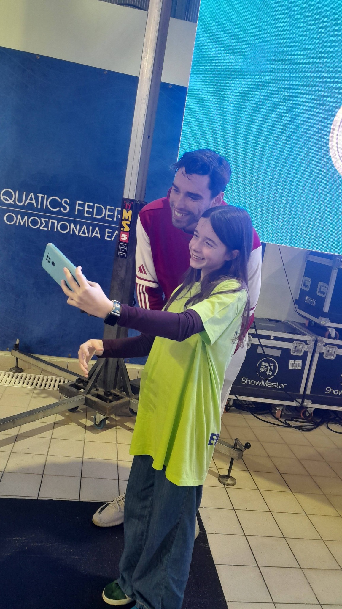 Χάρισε το μετάλλιό του ο Απόστολος Χρήστου και έκανε ένα κοριτσάκι στην Αλεξανδρούπολη τρισευτυχισμένο!!!