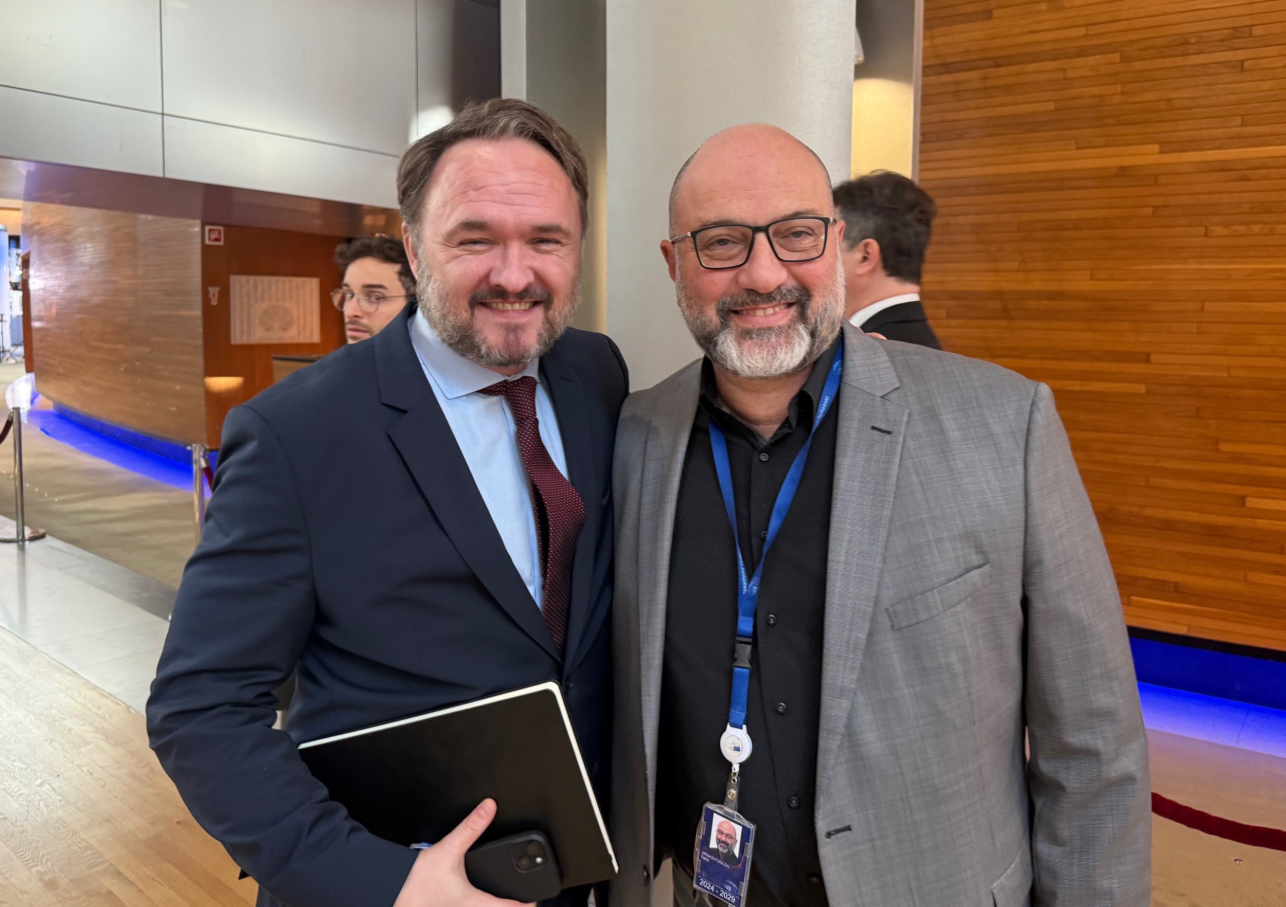 Σάκης Αρναούτογλου: Υδρογόνο χωρίς Εθνικό σχέδιο – Η Κομισιόν “δείχνει δρόμους”, η Κυβέρνηση απουσιάζει