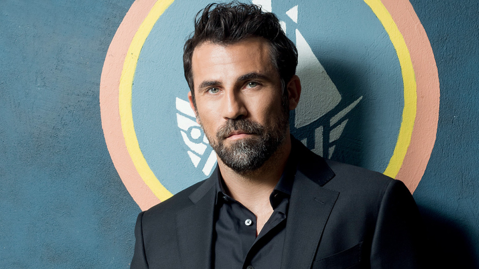 Ο “δικός μας” ηθοποιός Κίμων Κουρής εμφανίζεται στον 3ο κύκλο της πολυβραβευμένης σειράς θρίλερ “Τehran”, της Apple TV+