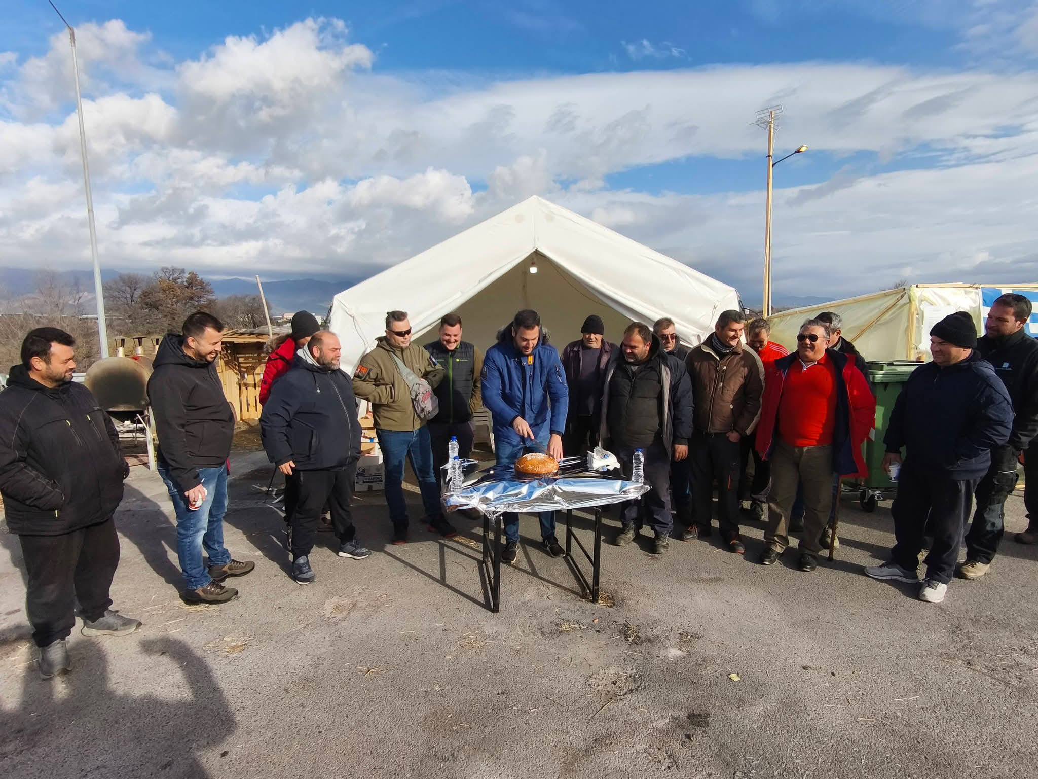 Αγρότες – Μπλόκο Κομοτηνής : «Το μπλόκο της Κομοτηνής ανήκει μόνο στους ανθρώπους της υπαίθρου»